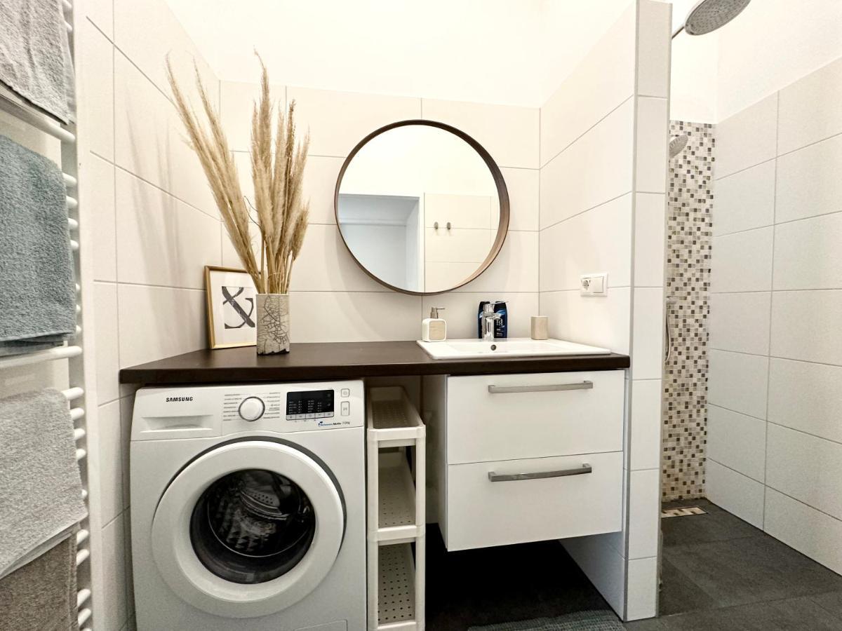 Book-A-Room Panda-Apartments Viena Exterior foto